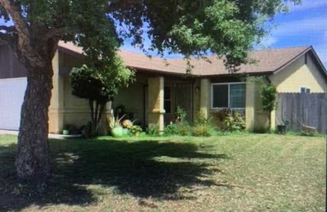 912 Colleen Avenue - 912 Colleen Avenue, Santa Maria, CA 93458