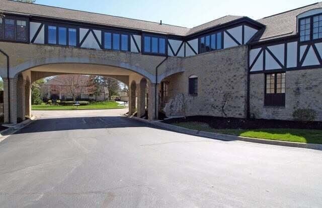 1339 La Rochelle Drive - 1339 La Rochelle Drive, Upper Arlington, OH 43221