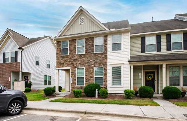 Spacious 3BR End-Unit Townhome in Shearon Farms, Wake Forest! photos photos