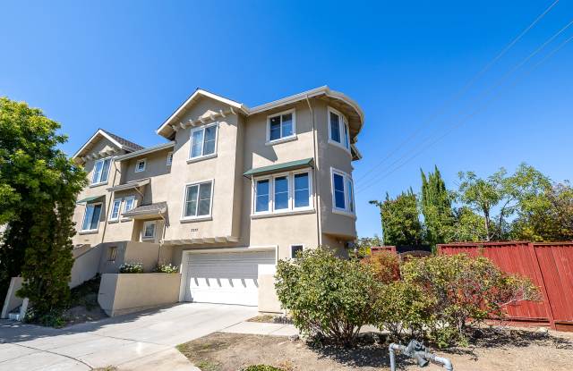 7335 Rainbow Drive photos photos