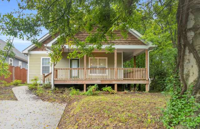 Nestled between Southside  St. Elmo - 3 beds, 2 baths, hardwood throughout, next to Harrison Johnson Park! photos photos
