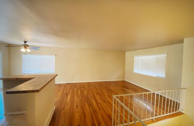 Move In special! Centrally located home photos photos Move In special! Centrally located home photos photos