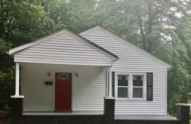 COMING SOON! HUGE 3 bedroom house! Gallery 1