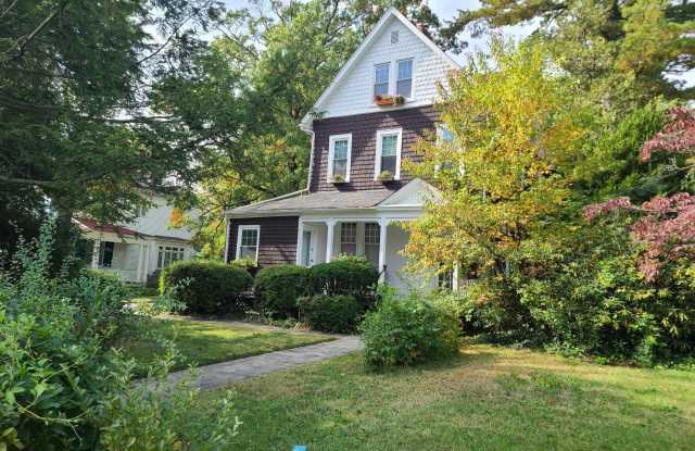 4600 ROLAND AVENUE photos photos