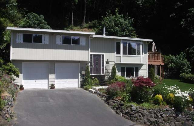 1523 Valley Dr NW - 1523 Valley Drive Northwest, Maplewood, WA 98332
