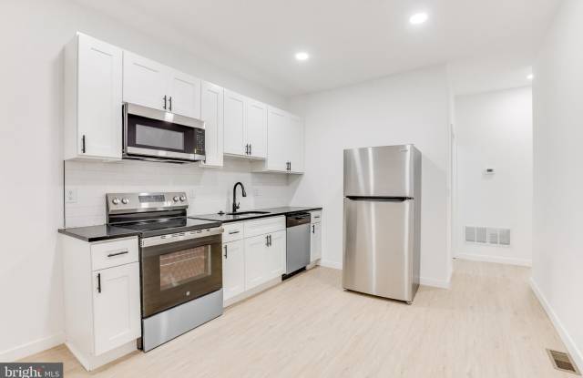 5855 LARCHWOOD AVENUE photos photos