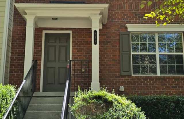 Prime Woodstock Location! Gallery 4