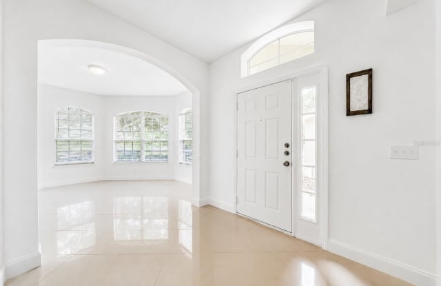 909 SUMMIT ASH Court Gallery 2