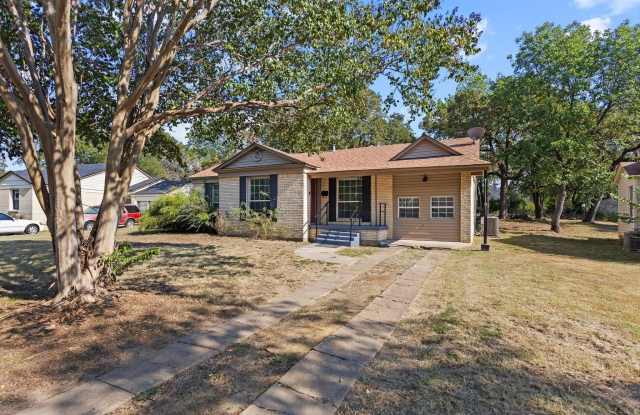 82 Vaughn Drive Gallery 2