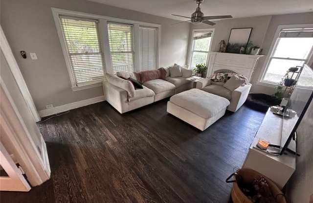 5616 Vickery Boulevard Gallery 2