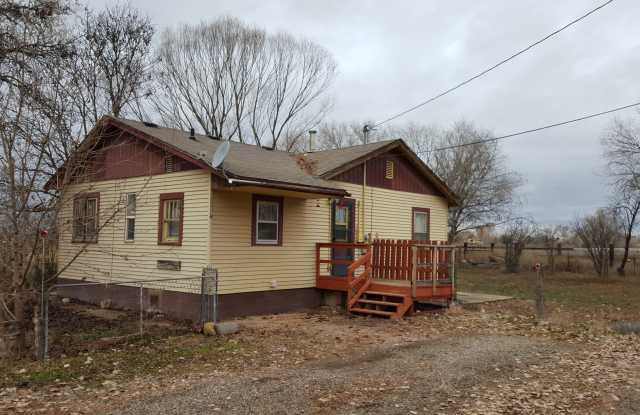 749 1/2 24 3/4 Rd photos photos