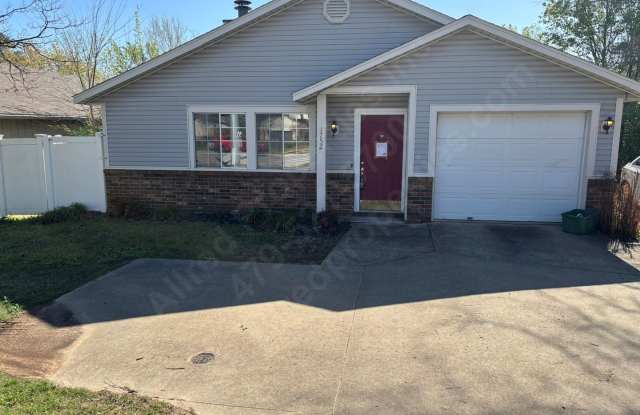 Getting Ready For You! Updated 2-Bedroom Duplex with Fenced Yard & Lawn Maintenance! NO PETS photos photos