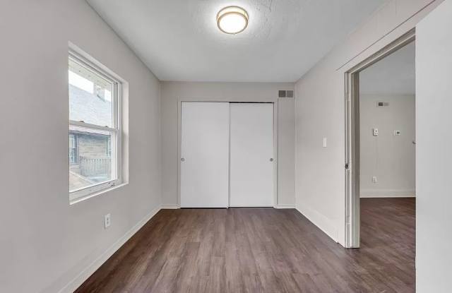 2120 Robin Street - 4 Gallery 4
