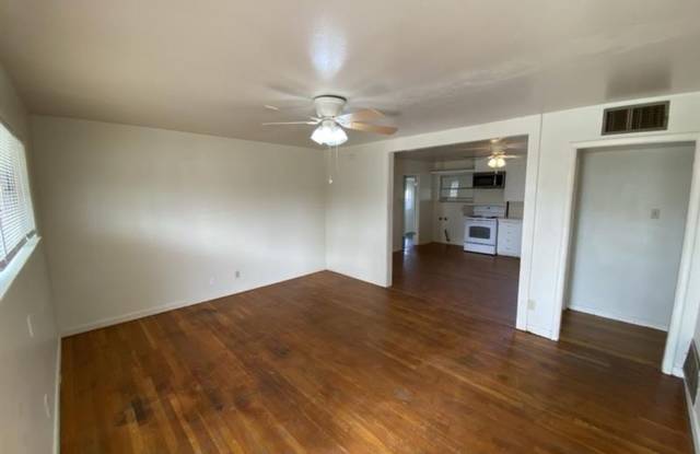 Awesome 4 bedroom 3 bath 2 car garage home! - 2006 San Antonio Street, San Angelo, TX 76901