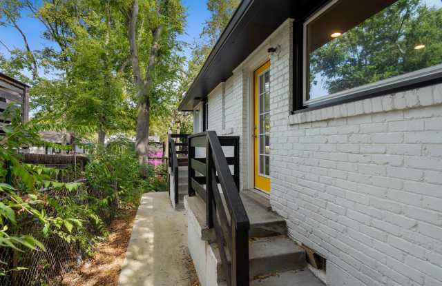 904 Morrison Street - C Gallery 1