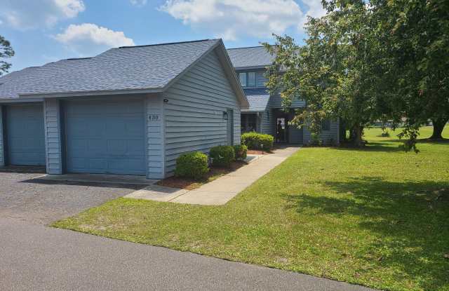 Beautiful 2 bedroom 2 bath unfurnished Townhome - Olde Point Golf Course - Hampstead photos photos