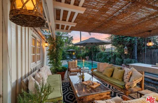 3844 BUENA PARK DR - 3844 Buena Park Drive, Los Angeles, CA 91604