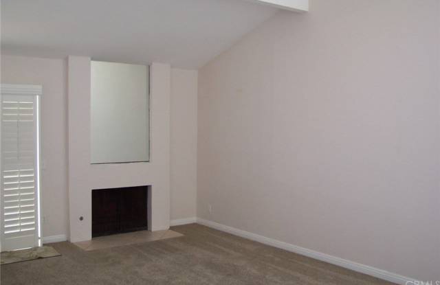 24781 Leto Circle Gallery 3