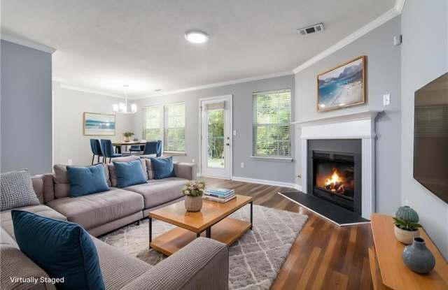 897 Brickleridge Lane SE Gallery 3