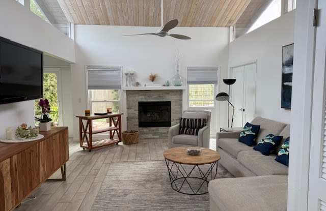 115 Via La Jolla Gallery 4