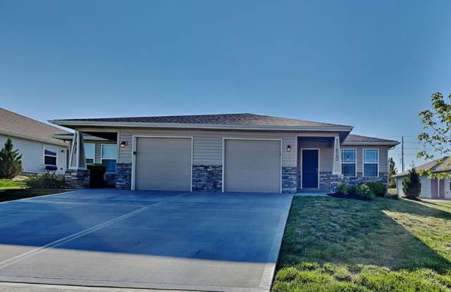 8122 SW 1st St - 8122 Southwest 1st Street, Blue Springs, MO 64014