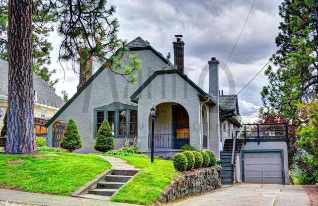 **COMING SOON** Vintage Cliff-Cannon Bungalow photos photos