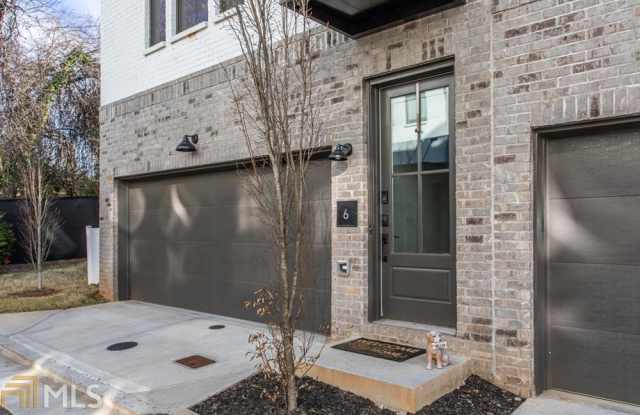 215 Arizona Avenue NE Gallery 2