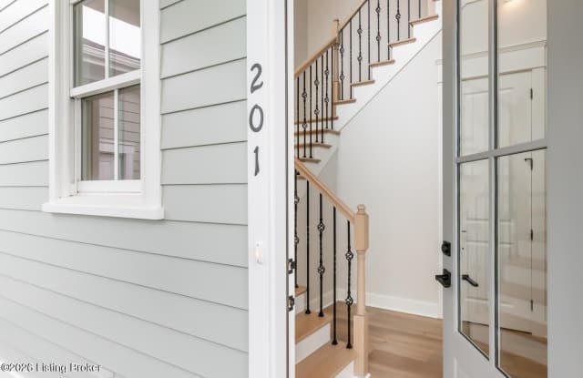 6100 Passionflower Dr Gallery 4