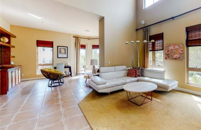 13 Vantis Drive Gallery 3