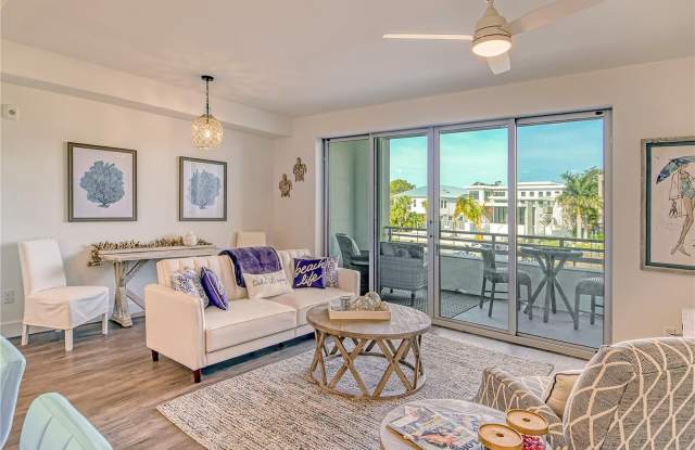 1709 N TAMIAMI Trail Gallery 2