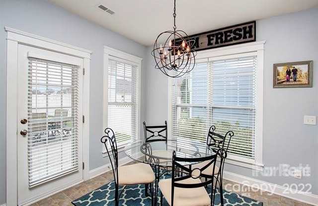 15228 waterfront Drive Gallery 4