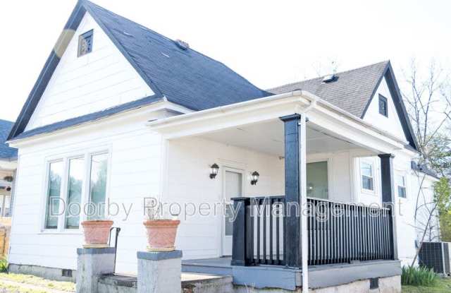 2506 Kirby Ave photos photos