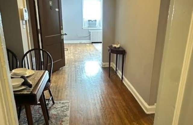 1424 STAPLES STREET NE photos photos