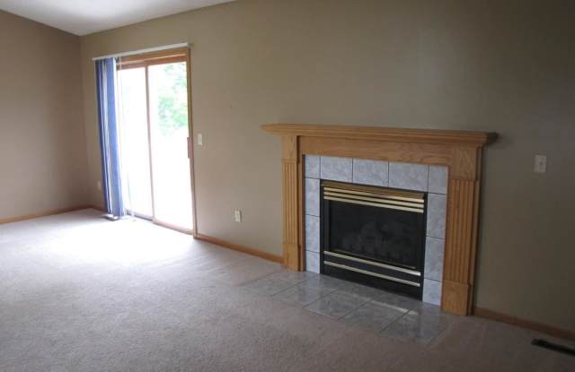 17508 Five Oaks Drive Gallery 4