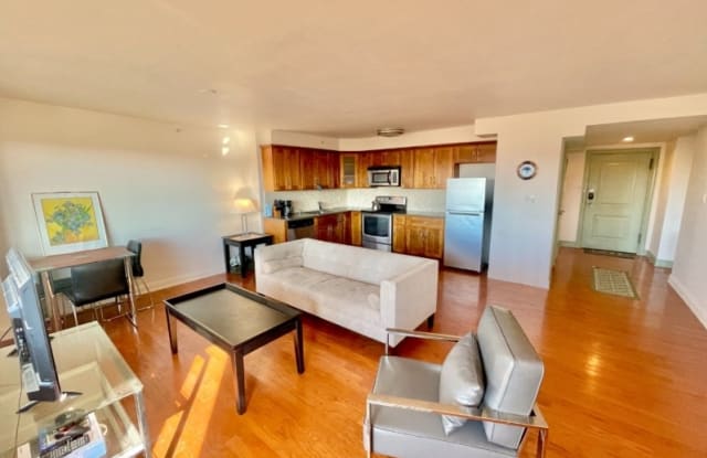 60 Parkway Dr - 60 North Oraton Parkway, East Orange, NJ 07017