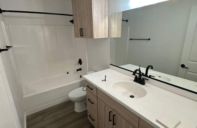 4 Bed 3.5 Bath Townhouse Gallery 4