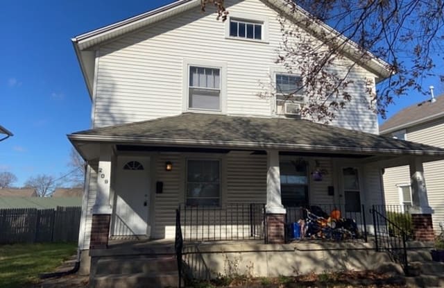 209 West Main Street - 209 West Main Street, West Carrollton, OH 45449