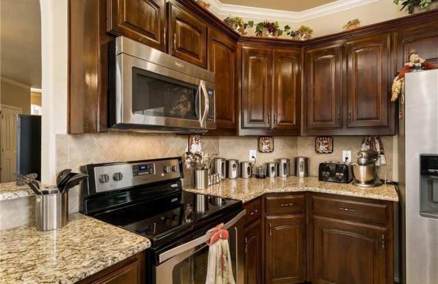 708 Middleglen Court - 708 Middleglen Court, Fort Worth, TX 76052
