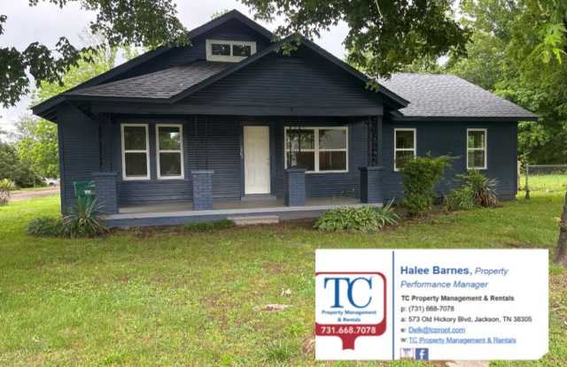 NEW LISTING ! Spacious 5 Bedroom 2 Bath House photos photos
