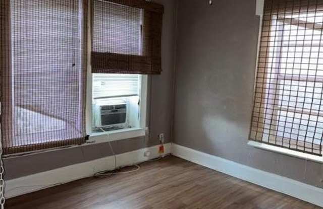 1219 E Strawbridge Avenue Gallery 4