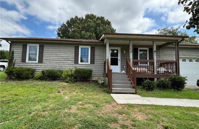 1108 Raleigh Court Gallery 1