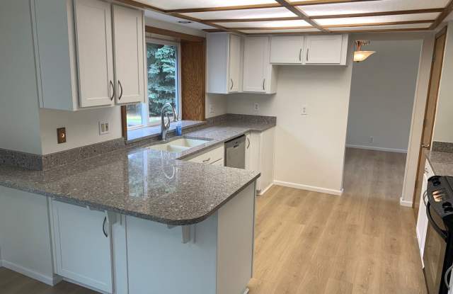 4870 NW ALLENBACH PLACE Gallery 3