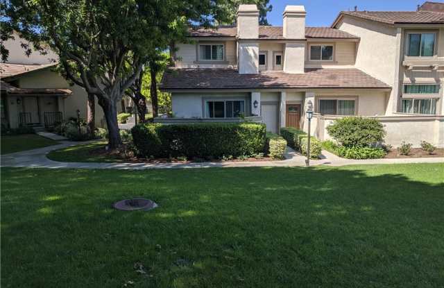 12 Moonlight - 12 Moonlight, Irvine, CA 92603