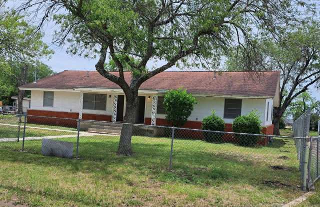 4934 Alma Dr Gallery 1