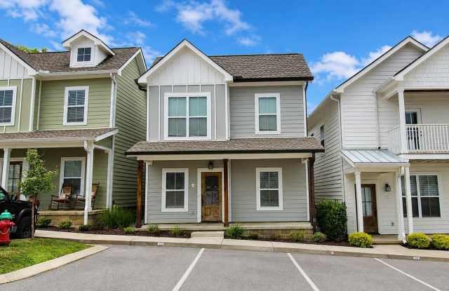 4-Bedroom Home Steps from the Pool | Close to TTU & Downtown Cookeville photos photos