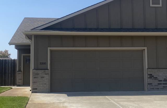 3205 E Aster St - 3205 E Aster St, Wichita, KS 67037