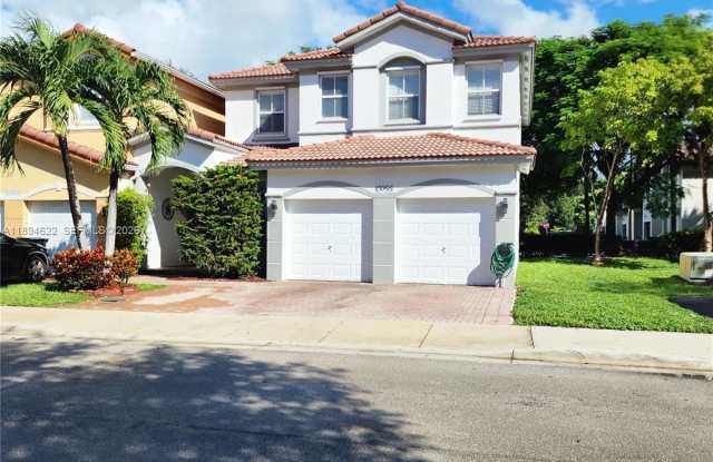 10955 NW 87th Ln photos photos