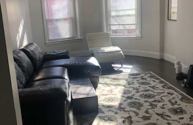HOT BROOKLINE LISTING!!!!! Gallery 4