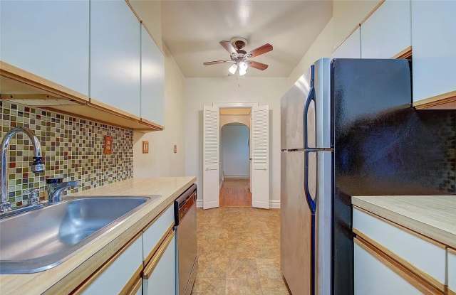 7666 Austin St Apt 2O - 76-66 Austin Street, Queens, NY 11375