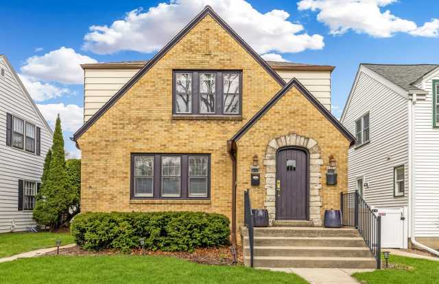 4531 N Morris Blvd photos photos
